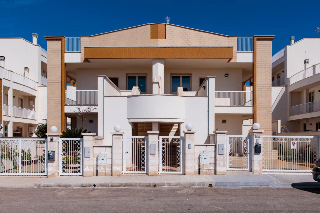 Vila Complesso Casamica Parabita Exteriér fotografie